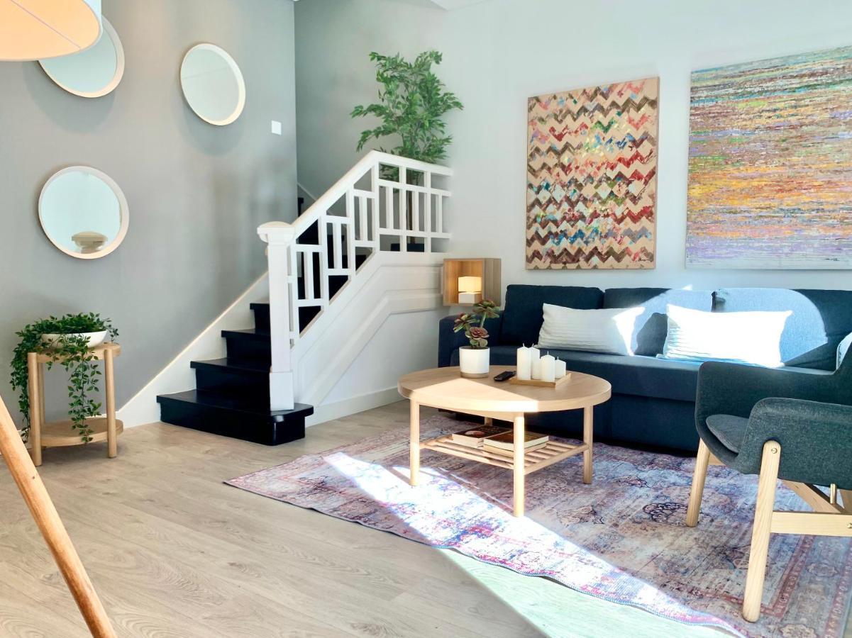 Home Out City Villa Lisbon Bagian luar foto