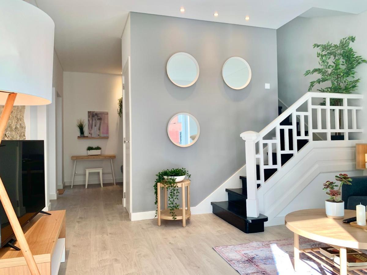 Home Out City Villa Lisbon Bagian luar foto
