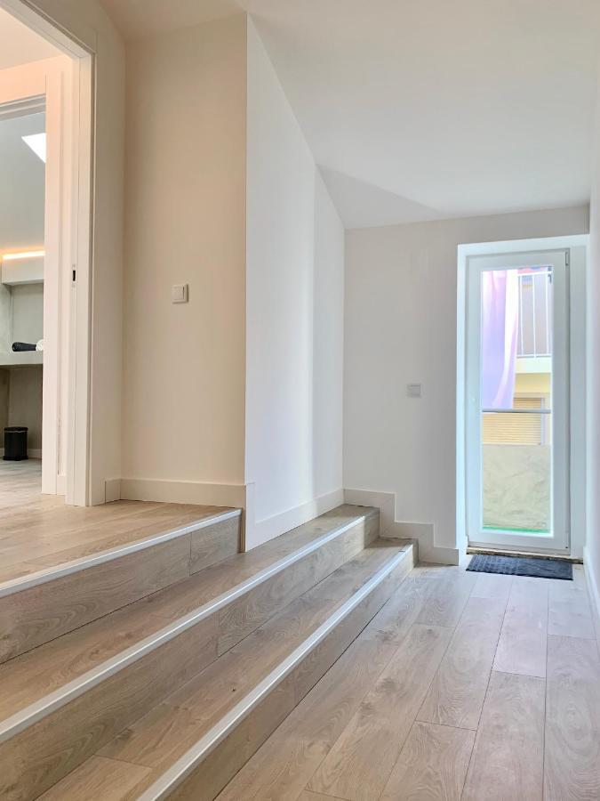 Home Out City Villa Lisbon Bagian luar foto