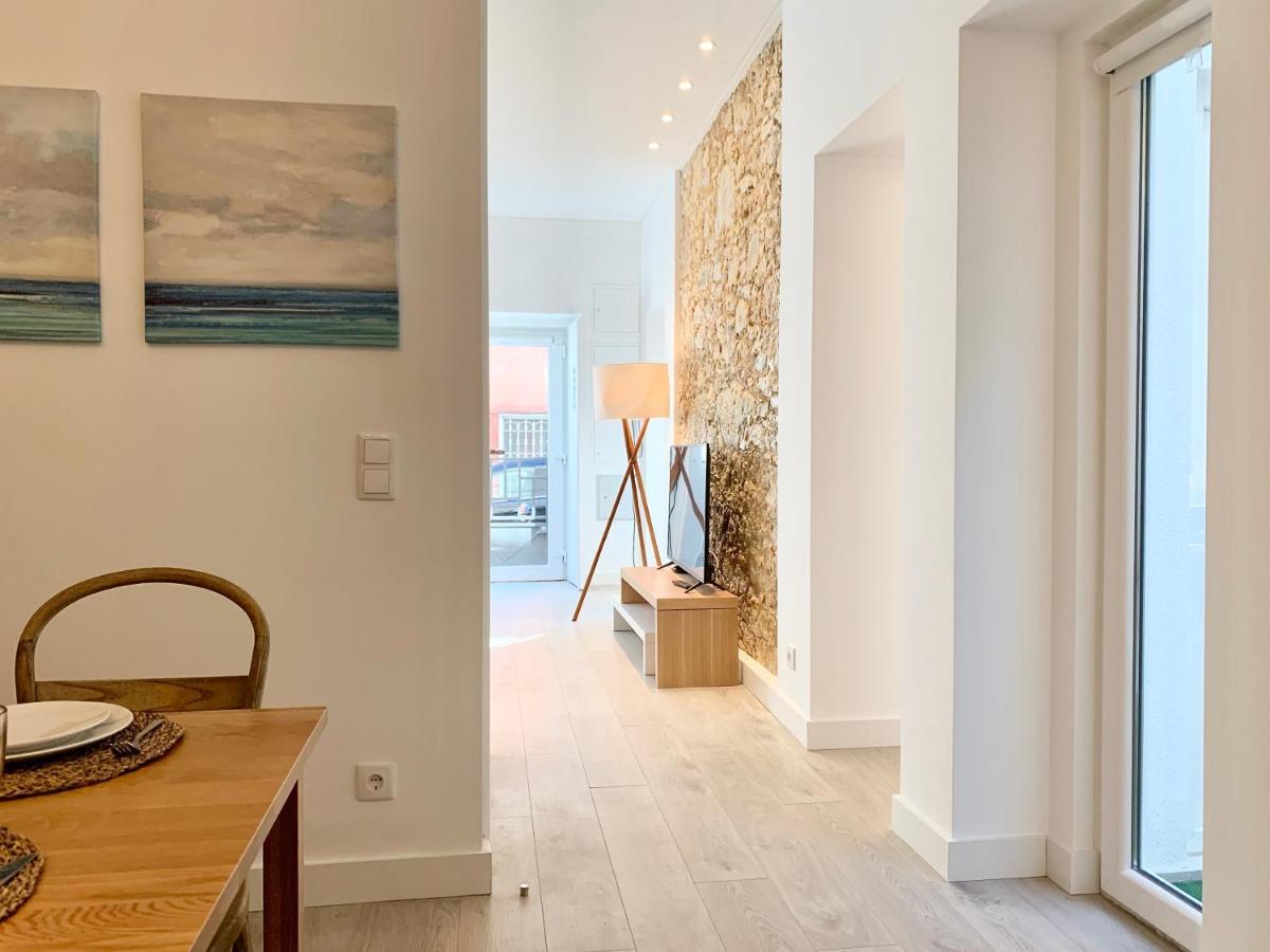 Home Out City Villa Lisbon Bagian luar foto