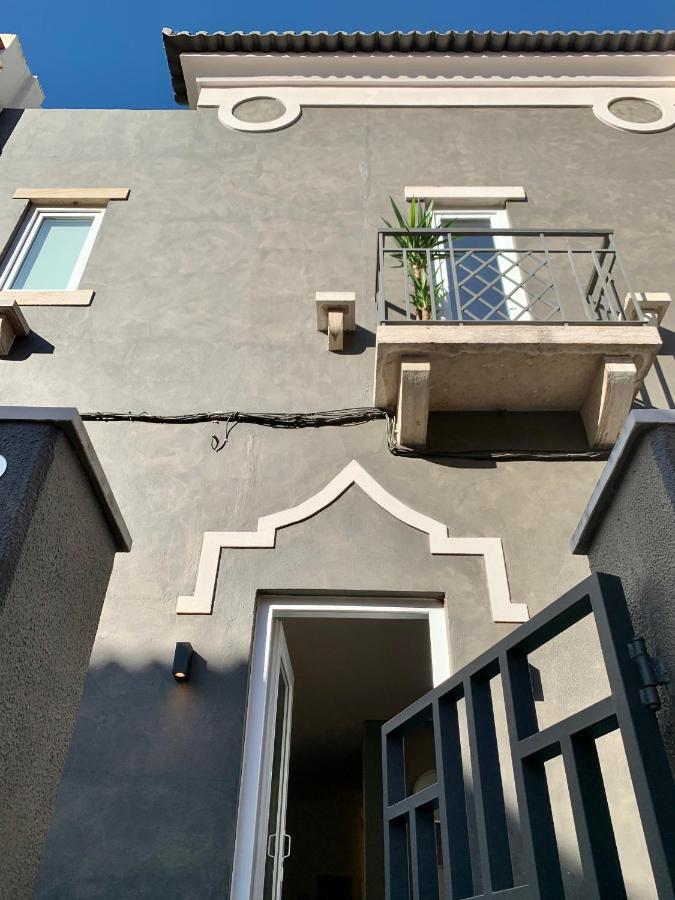Home Out City Villa Lisbon Bagian luar foto