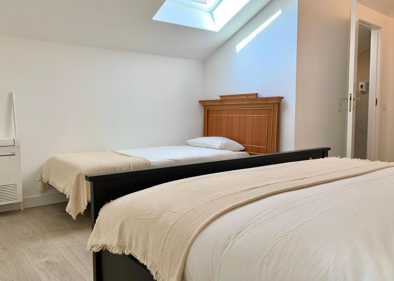 Home Out City Villa Lisbon Bagian luar foto