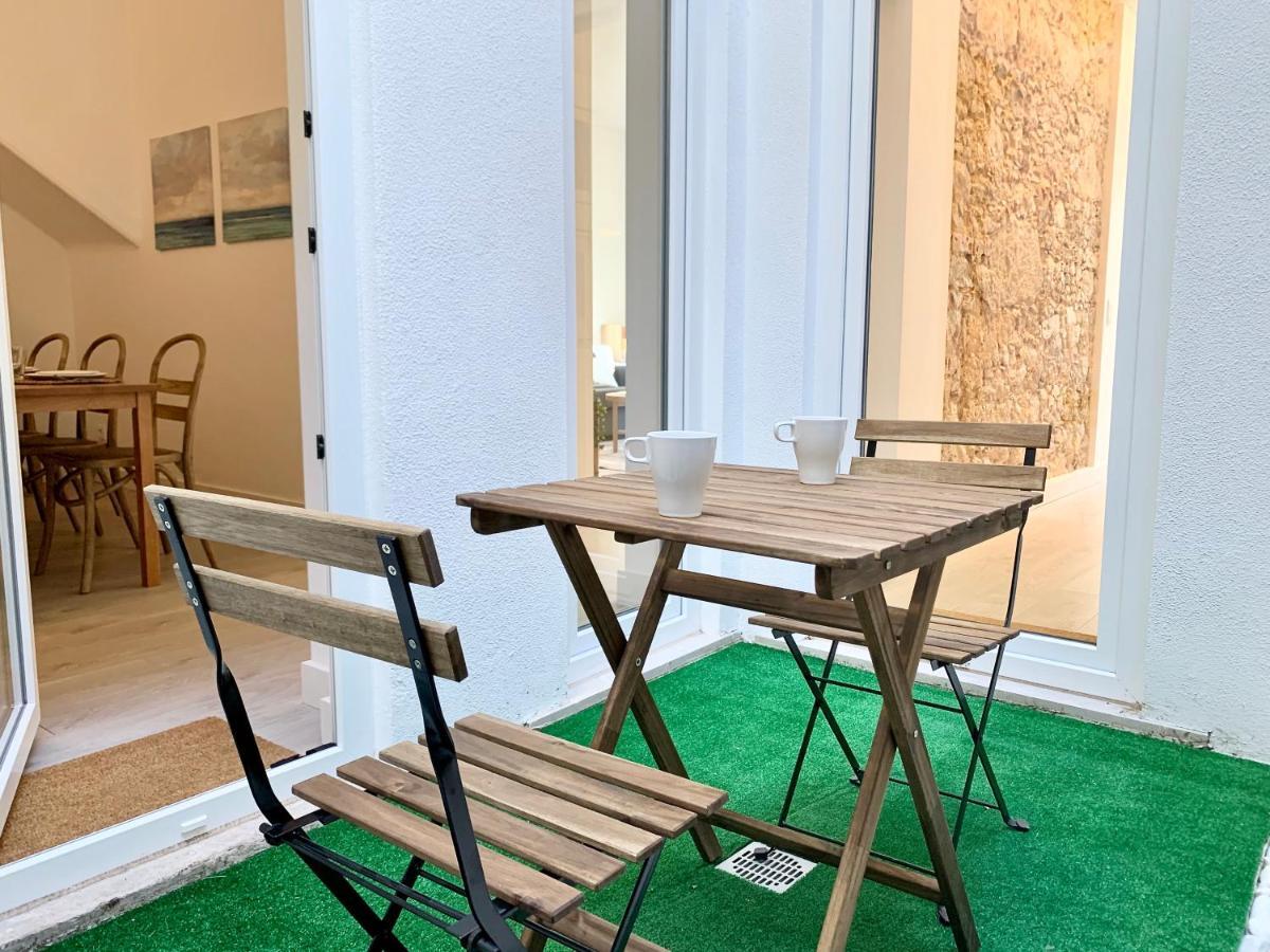Home Out City Villa Lisbon Bagian luar foto