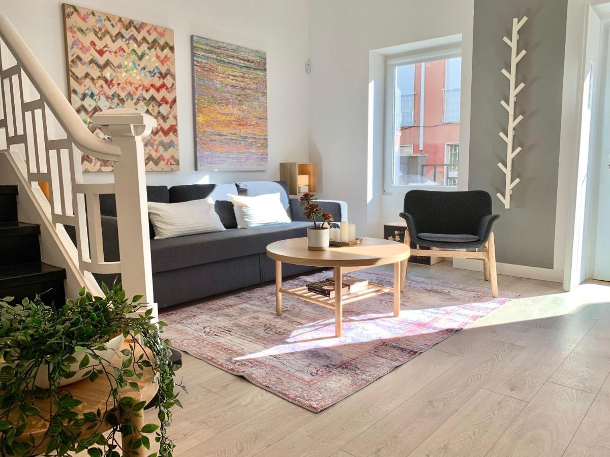 Home Out City Villa Lisbon Bagian luar foto