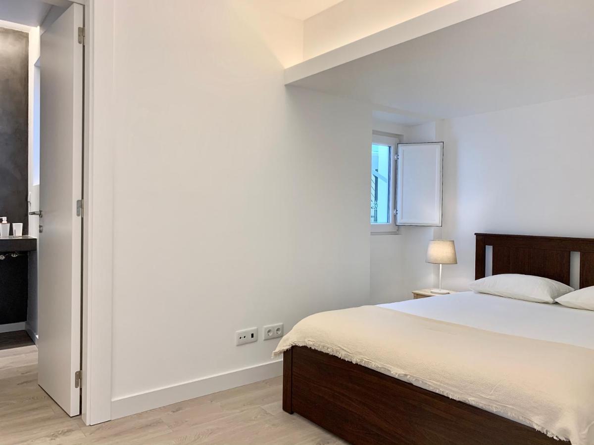 Home Out City Villa Lisbon Bagian luar foto