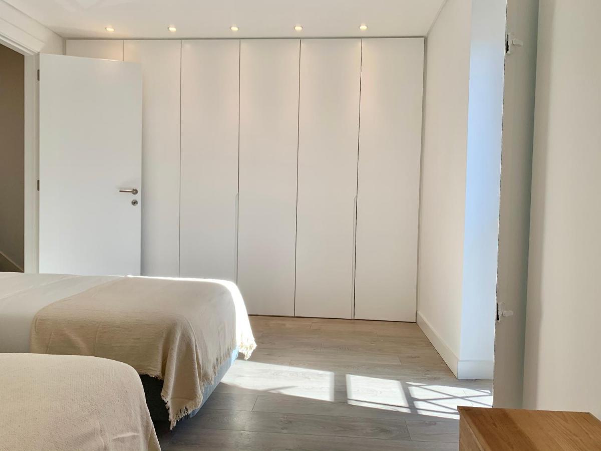 Home Out City Villa Lisbon Bagian luar foto